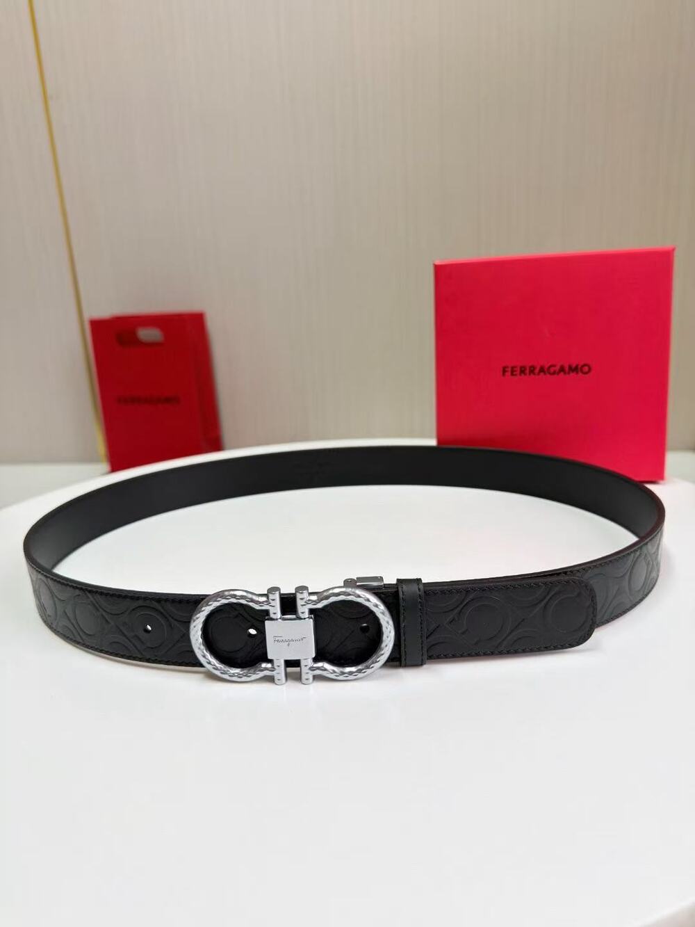✨Salvatore Ferragamo Embossed Gancini Black Leather
